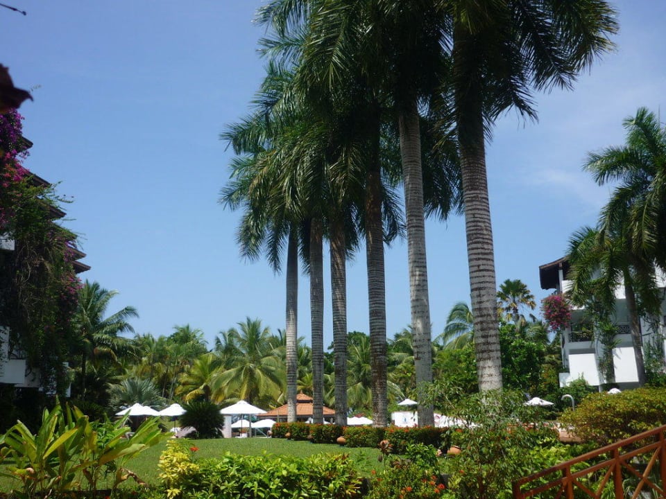 Aussenanlage Hotel Lanka Princess Ayurveda