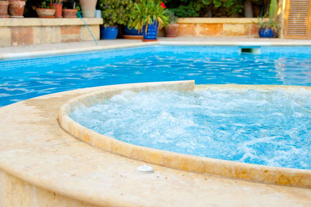 Jacuzzi Dar tal-Kaptan Boutique Maison