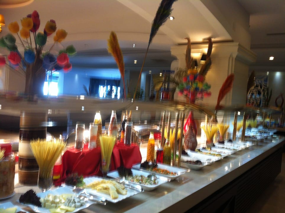 Das Büffet im Restaurant Seamelia Beach Resort