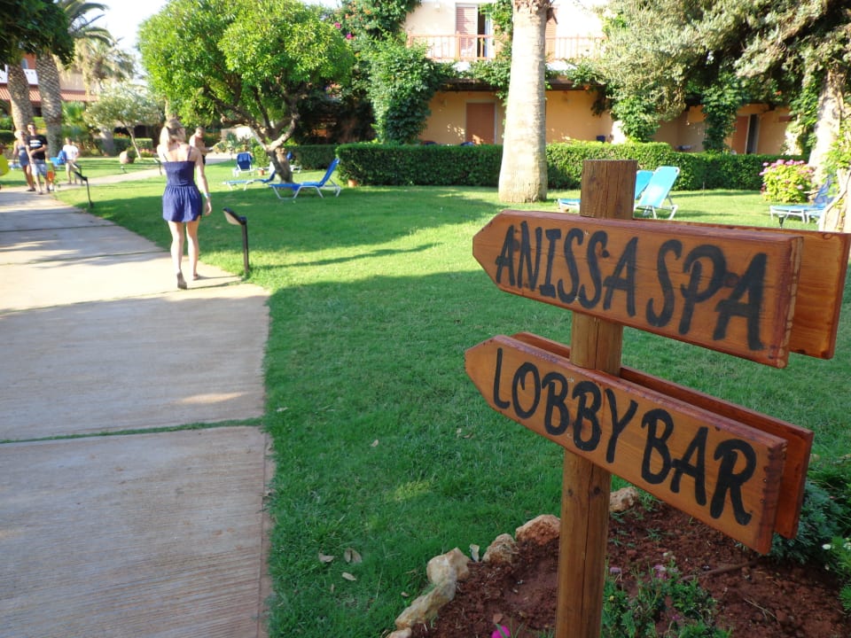 Garten Anissa Beach & Village