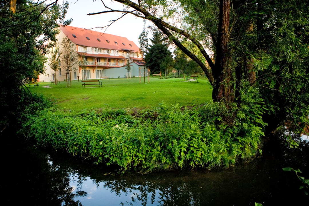 Außenansicht JUFA Hotel Nördlingen