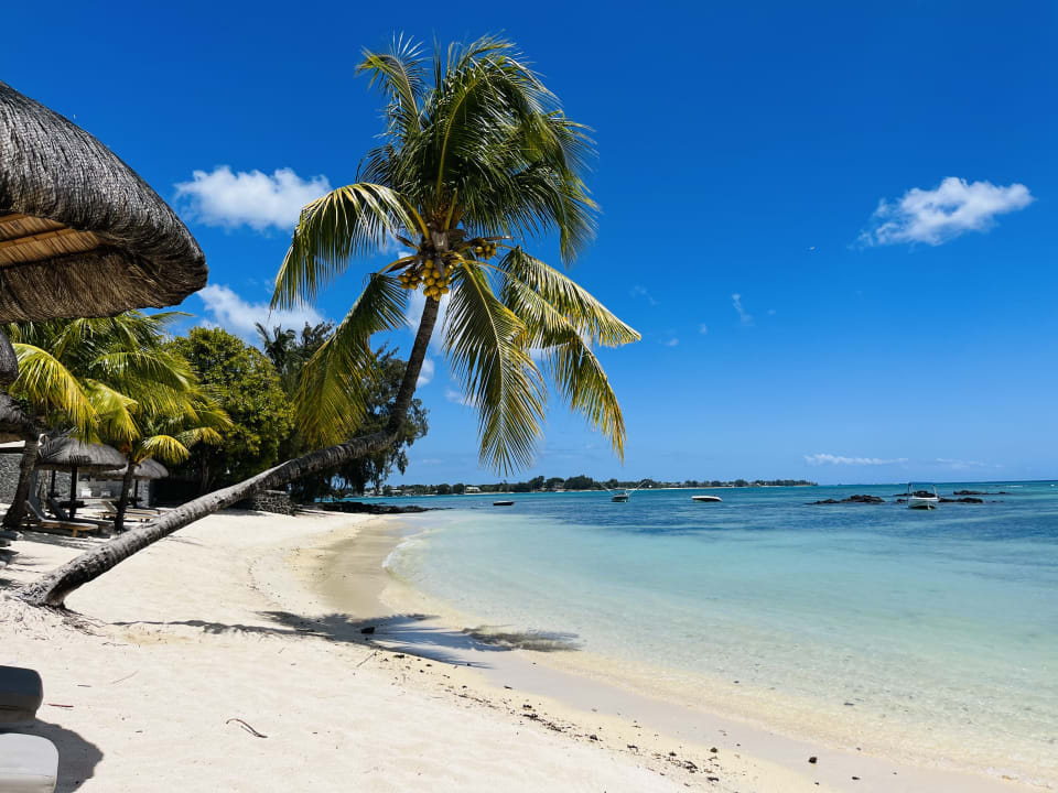 Strand LUX* Grand Baie Resort & Residences