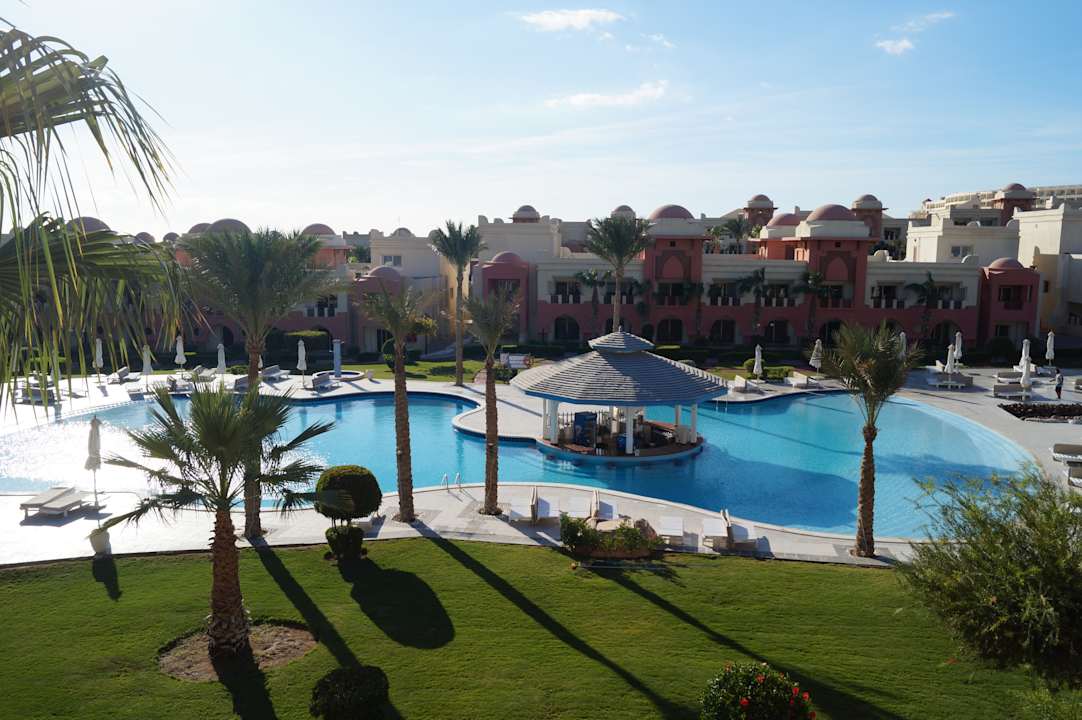 Pool Serenity Alpha Beach