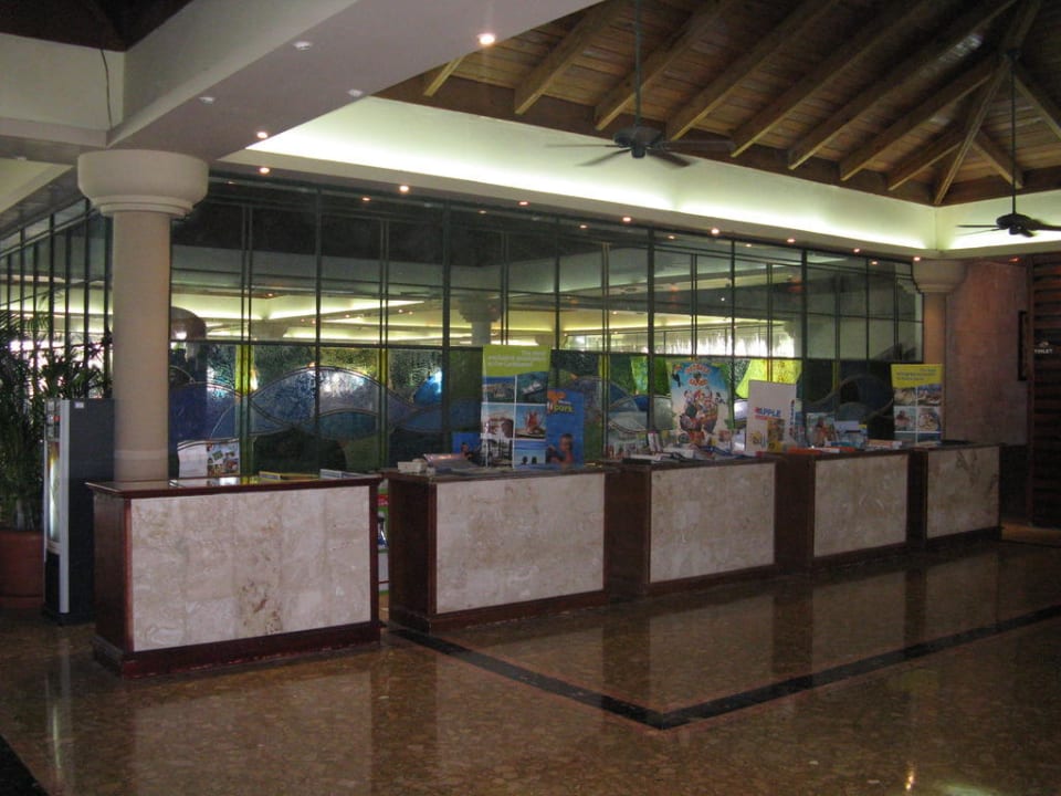 Reiseveranstaltertische Grand Sirenis Punta Cana Resort & Aquagames