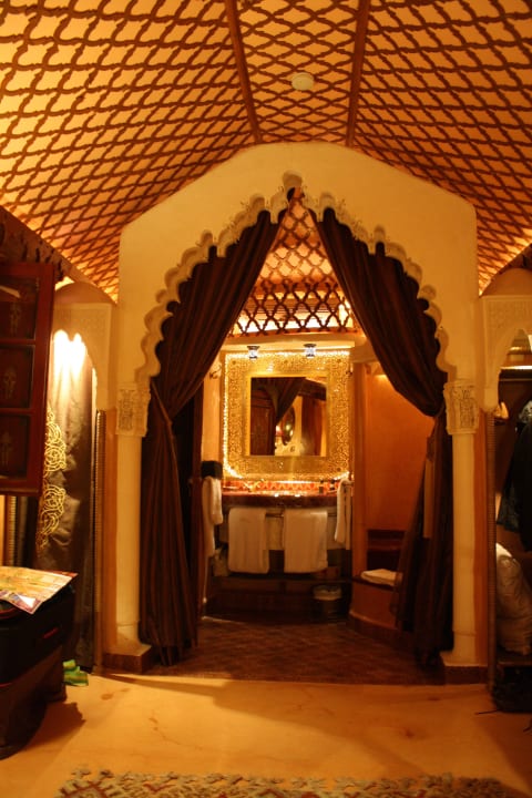 Blick ins Bad Hotel Riad Armelle