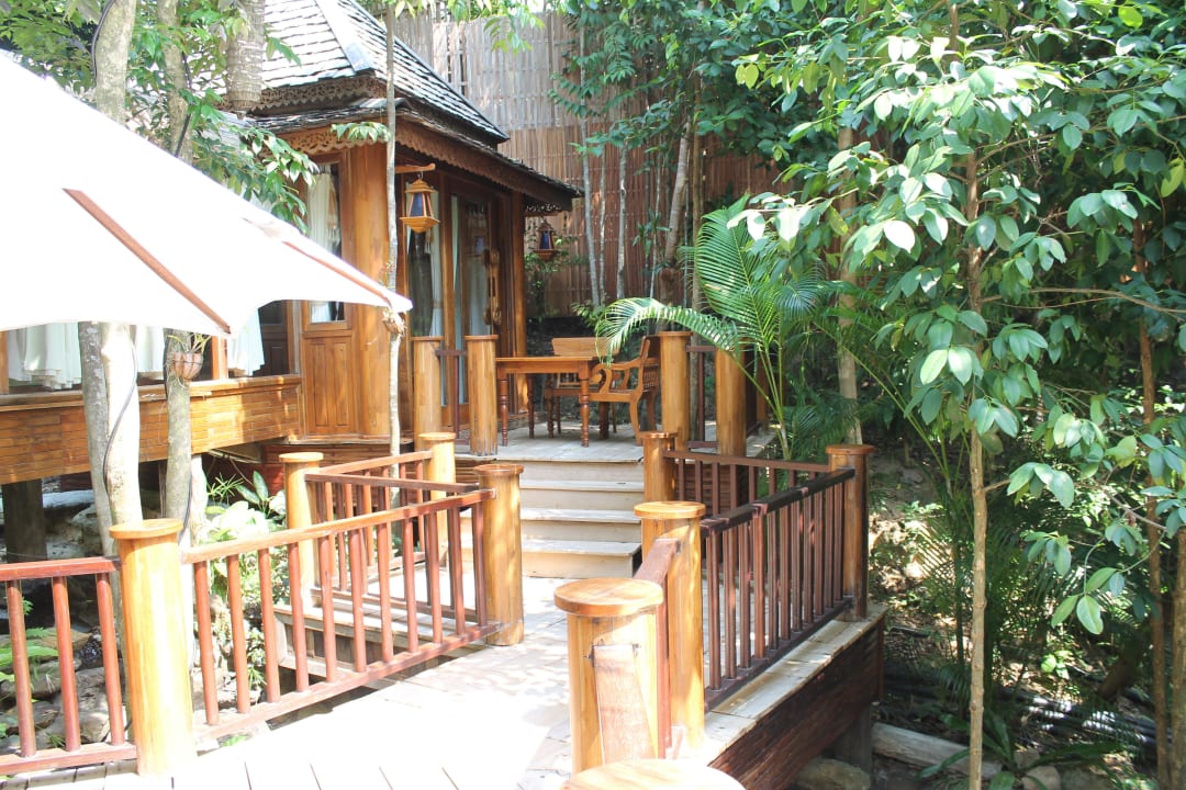 Villa Nr. 110 Terrassenbereich Santhiya Koh Phangan Resort & Spa