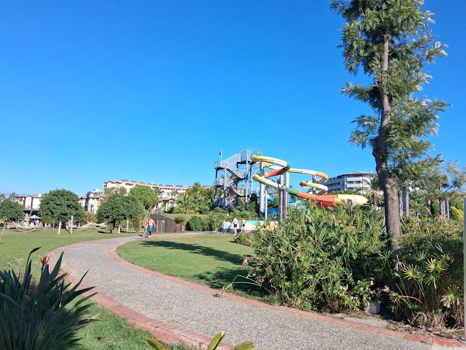 Gartenanlage TUI BLUE Xanthe