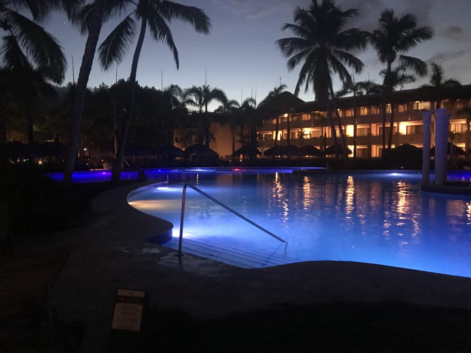 Pool Iberostar Waves Costa Dorada