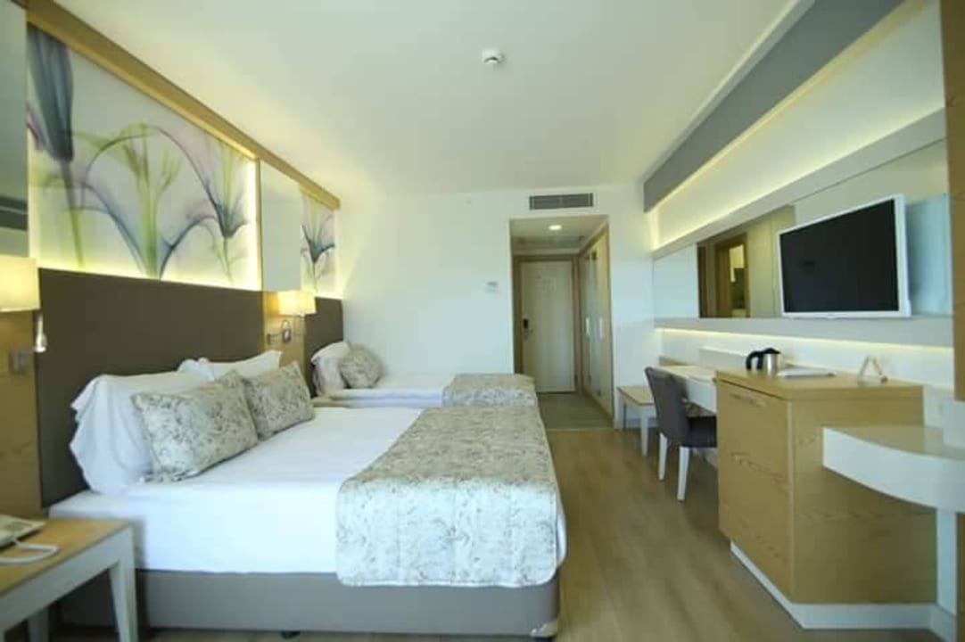 ZIMMER Glamour Resort & Spa