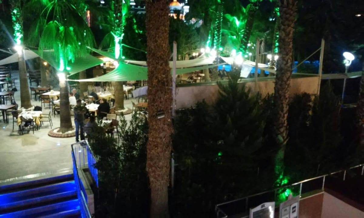 Blick vom Loungebereich Hane Family Resort