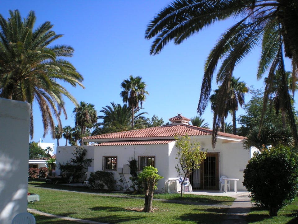 Bungalow von außen - einfach hübsch! HL Miraflor Suites Hotel