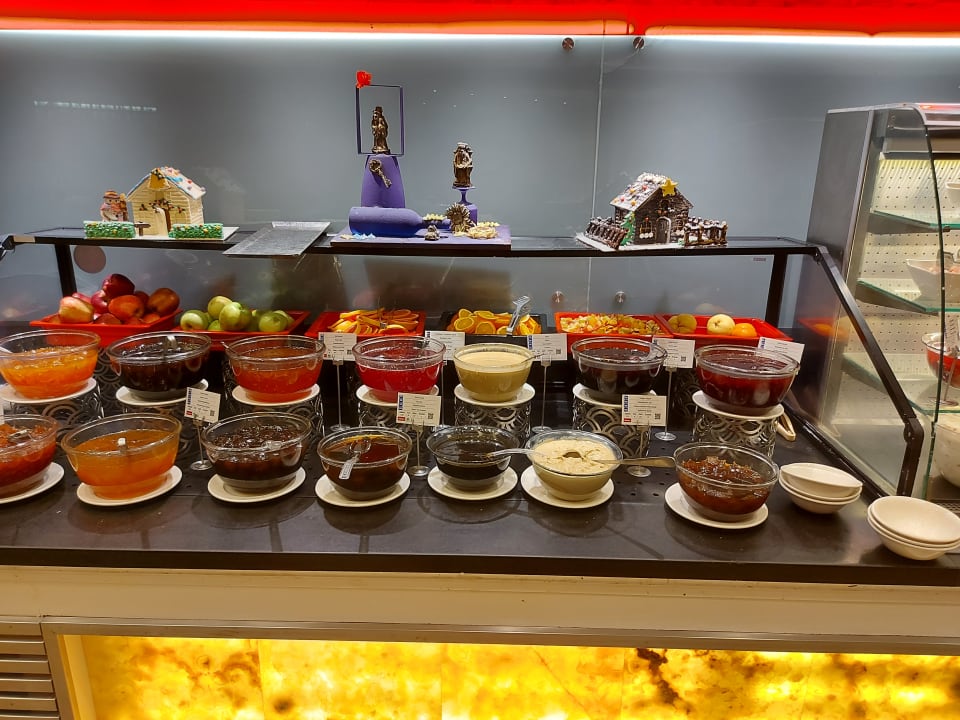 Gastro Limak Lara Deluxe Hotel & Resort