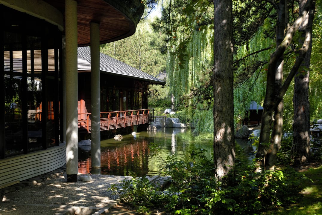 Japanese Garden Hotel Marinela Sofia