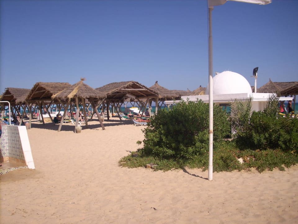 Hotel-Strand mit Strandbar The Orangers Beach Resort and Bungalows