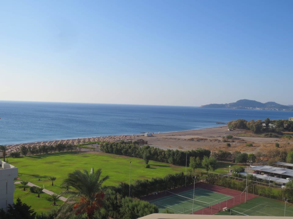 Ausblick aus Zimmer aus dem 4. Stock Rodos Palladium Leisure & Wellness