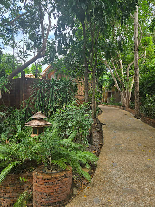 Gartenanlage Santhiya Koh Phangan Resort & Spa