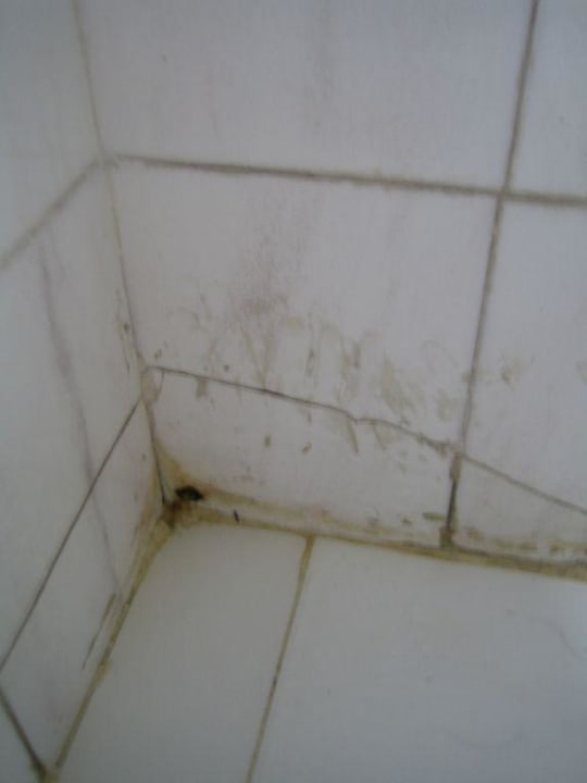 Ecke hinter dem WC Hotel Crown Resort Henipa