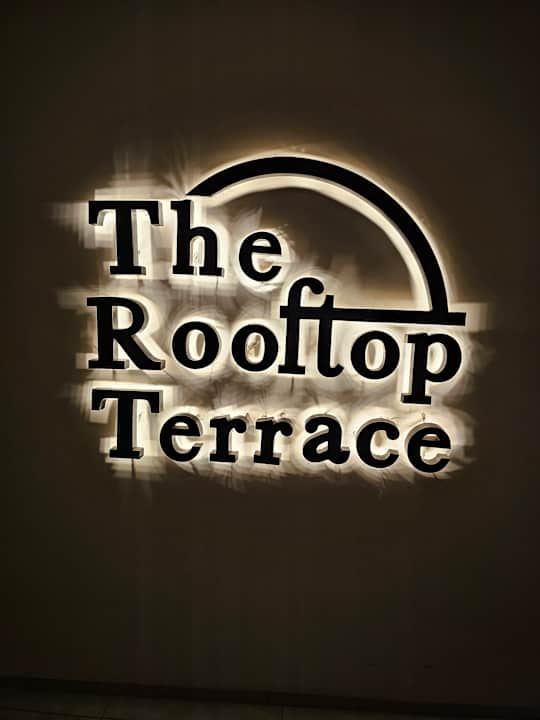 Gastro Serry Beach Resort