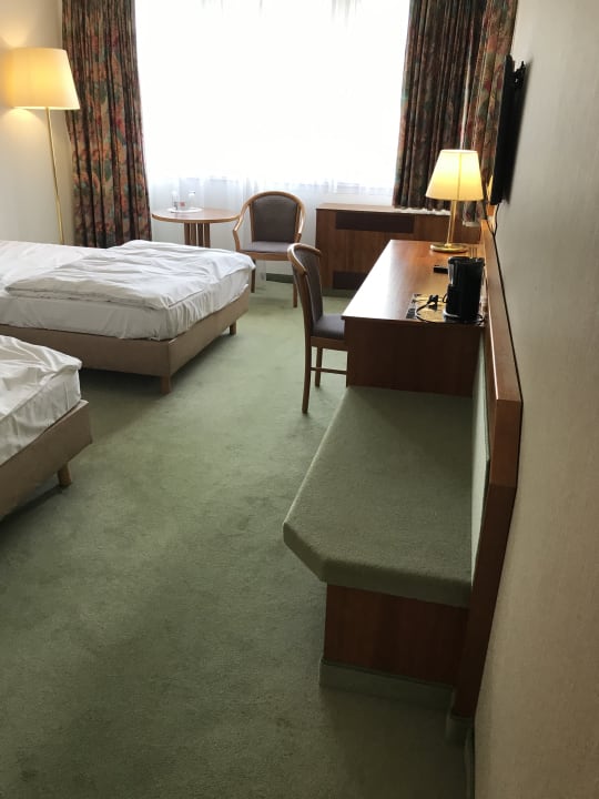 Zimmer Leoso Hotel Leverkusen