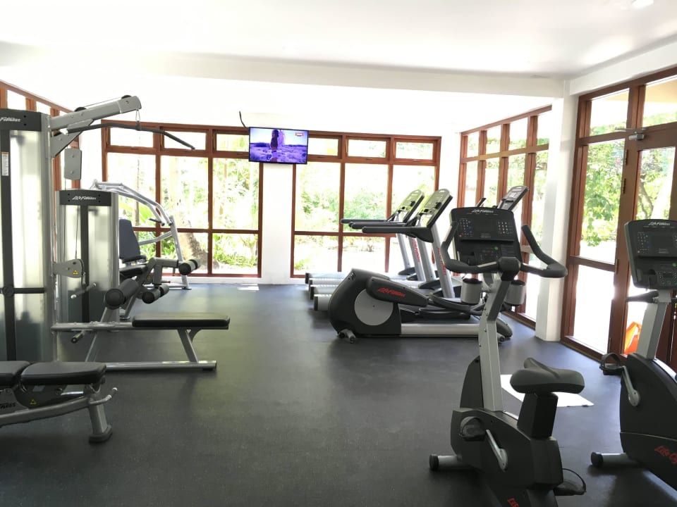 Klimatisiertes Fitnessstudio  Summer Island Maldives