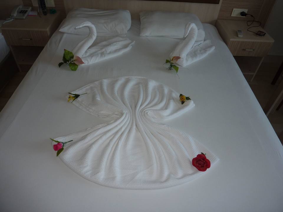 Bett Narcia Resort Side
