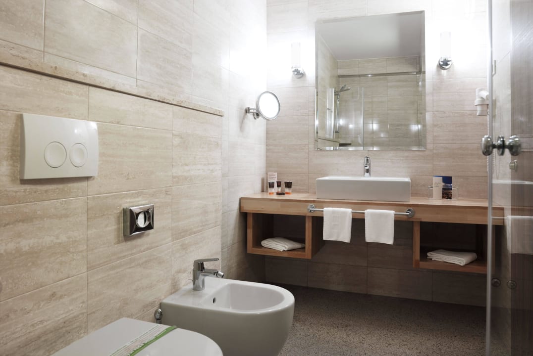 Bathroom Wellness Hotel Apollo - LifeClass Hotels & Spa