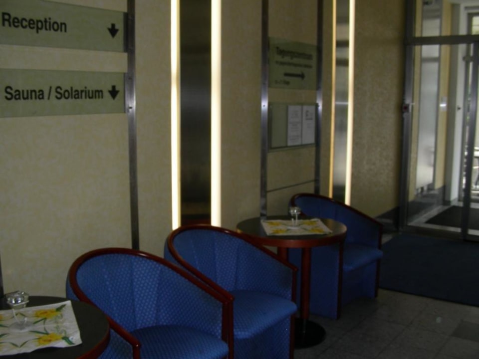 Eingangsbereich Novina Hotel Südwestpark