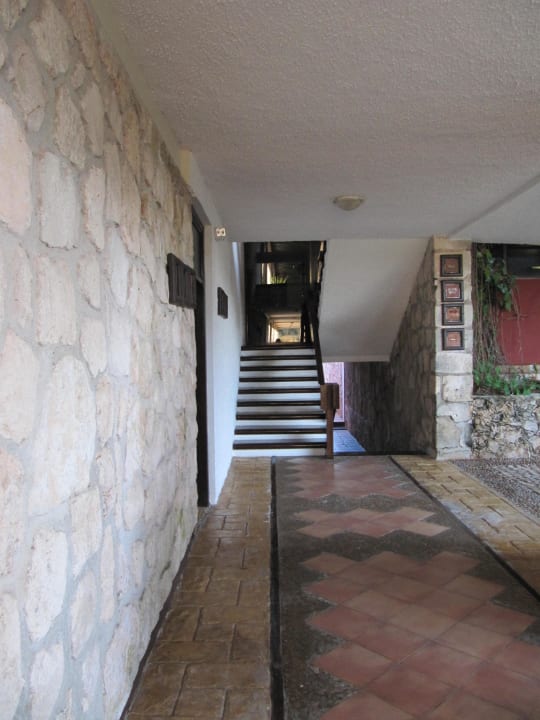 Flur im Erdgeschoss Hotel Tucan Siho Playa