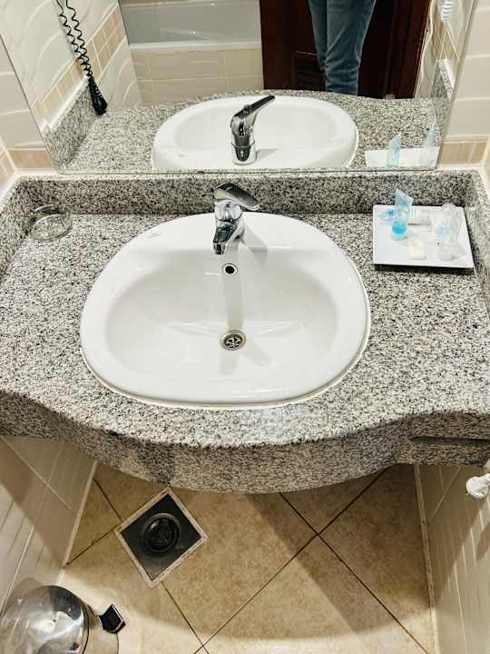 Zimmer Imperial Shams Abu Soma