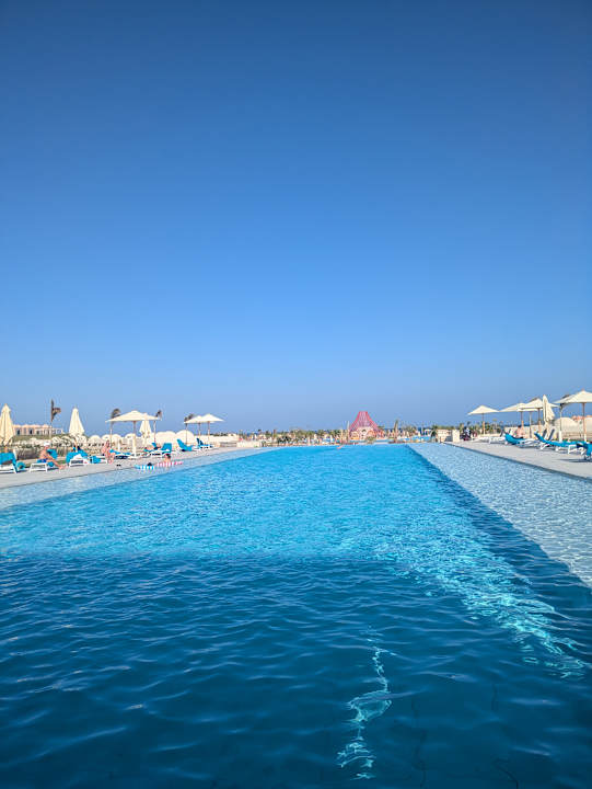 Pool Sentido Reef Oasis Suakin