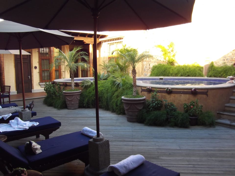 Pool (der große Jacuzzi) Hotel Camino Real Antigua