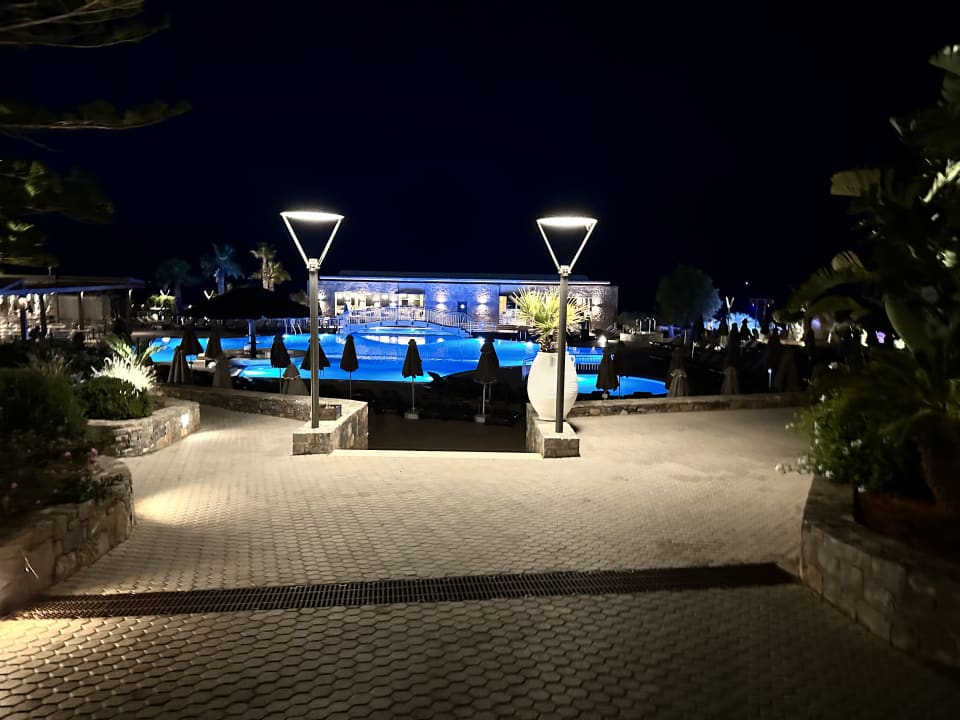 Pool Nana Golden Beach