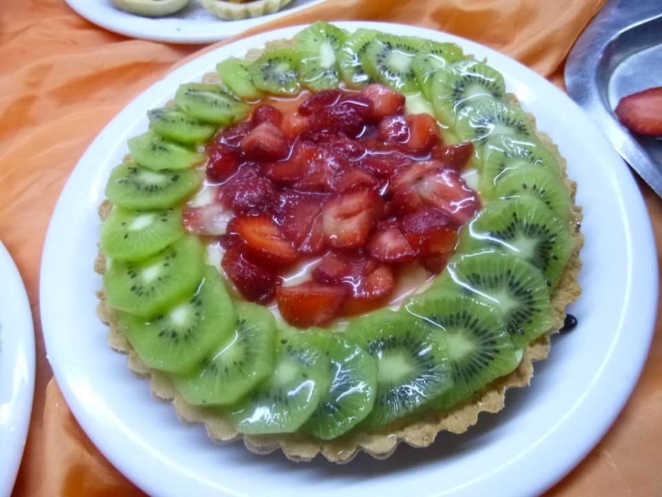 Erdbeerkiwi Torte Hotel Paradis Palace