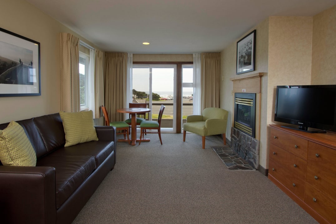 One Bedroom King Suite The Wayside Inn