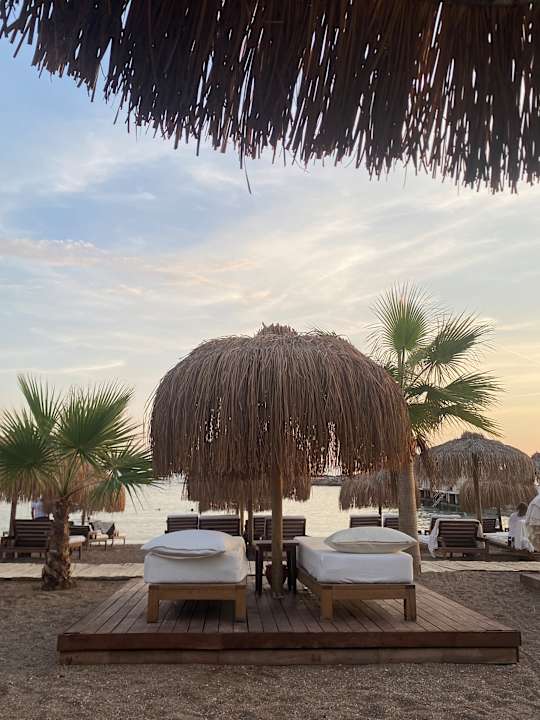 Strand Rubi Platinum Sign