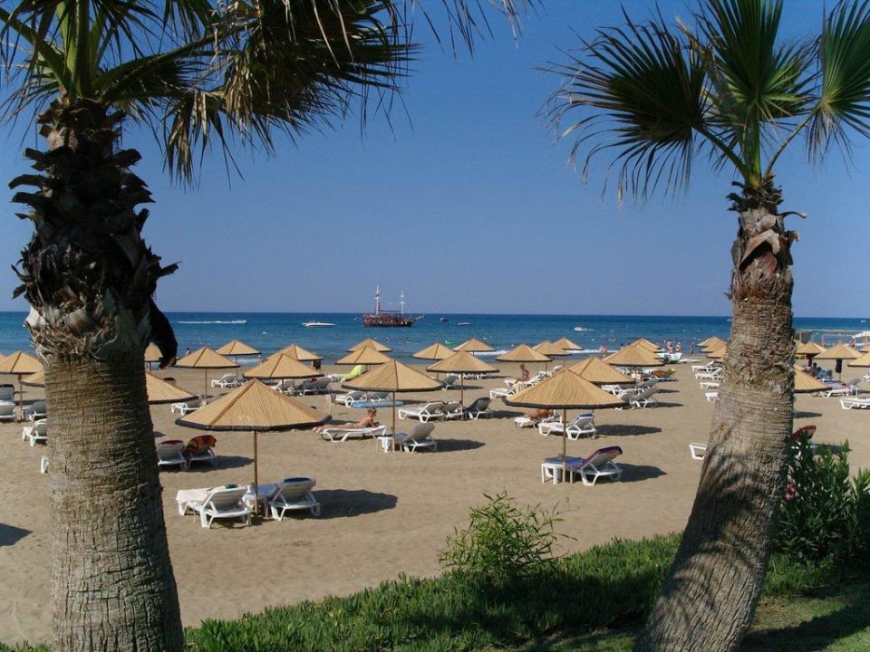 Strand Hotel Defne Garden