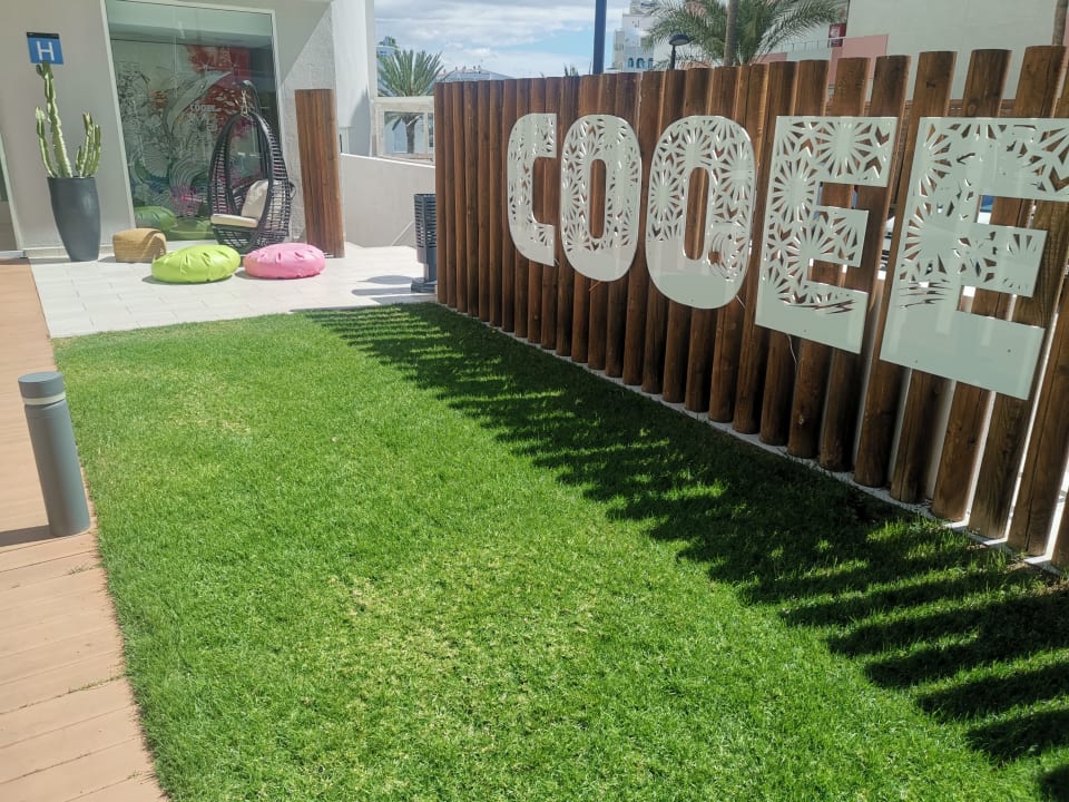 Außenansicht Hotel LIVVO Anamar Suites