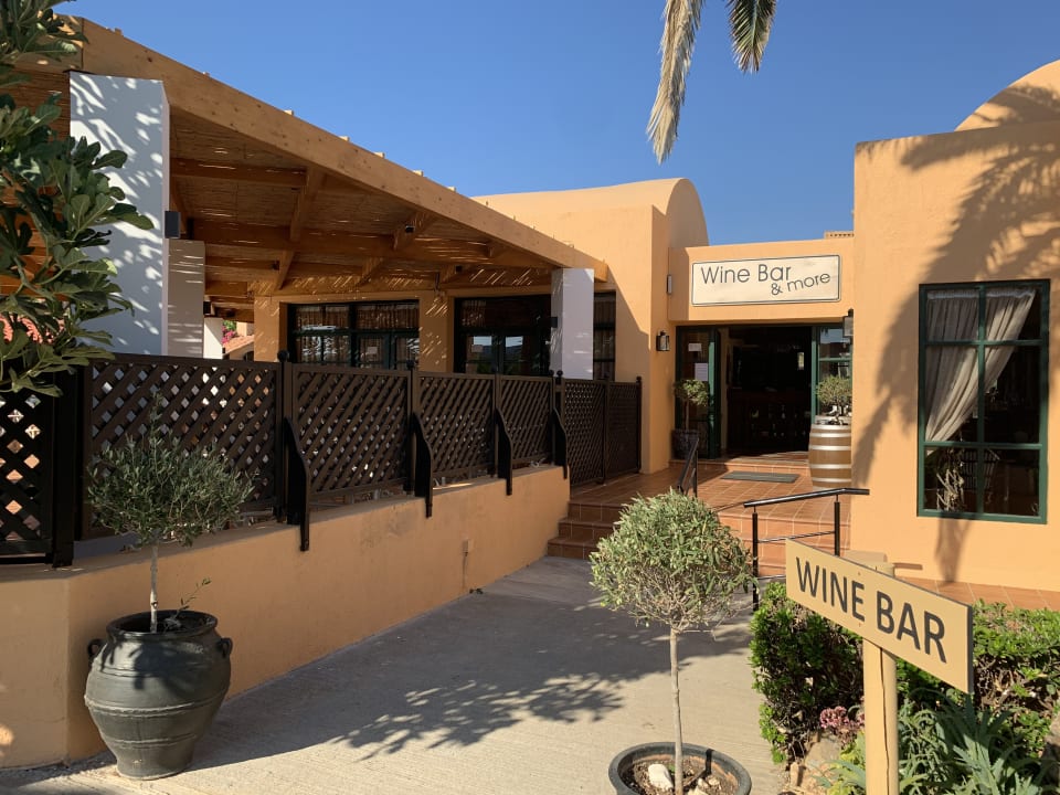 Gastro Anissa Beach & Village