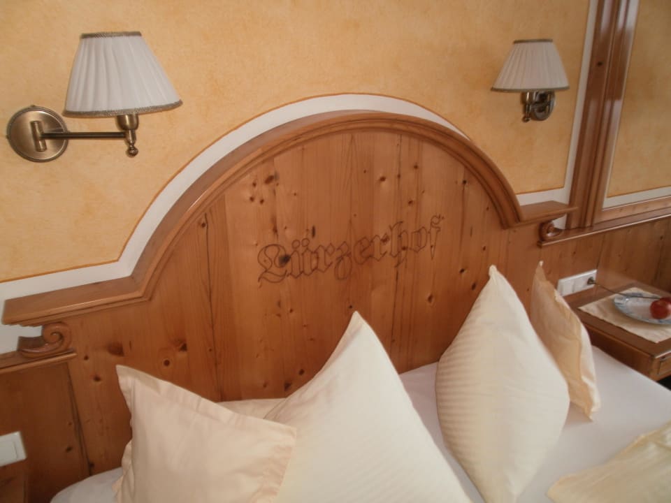 Bett mit Lürzerhof - Signatur Lürzerhof - luxury.nature.spa