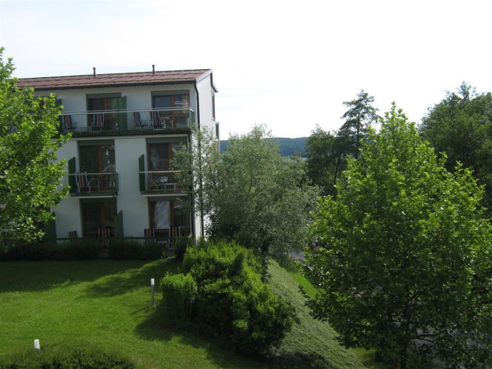 Ausblick von Zimmerbalkon Heilthermen Resort Bad Waltersdorf