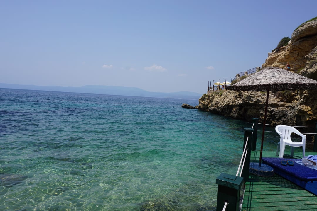Strand Club Resort Atlantis