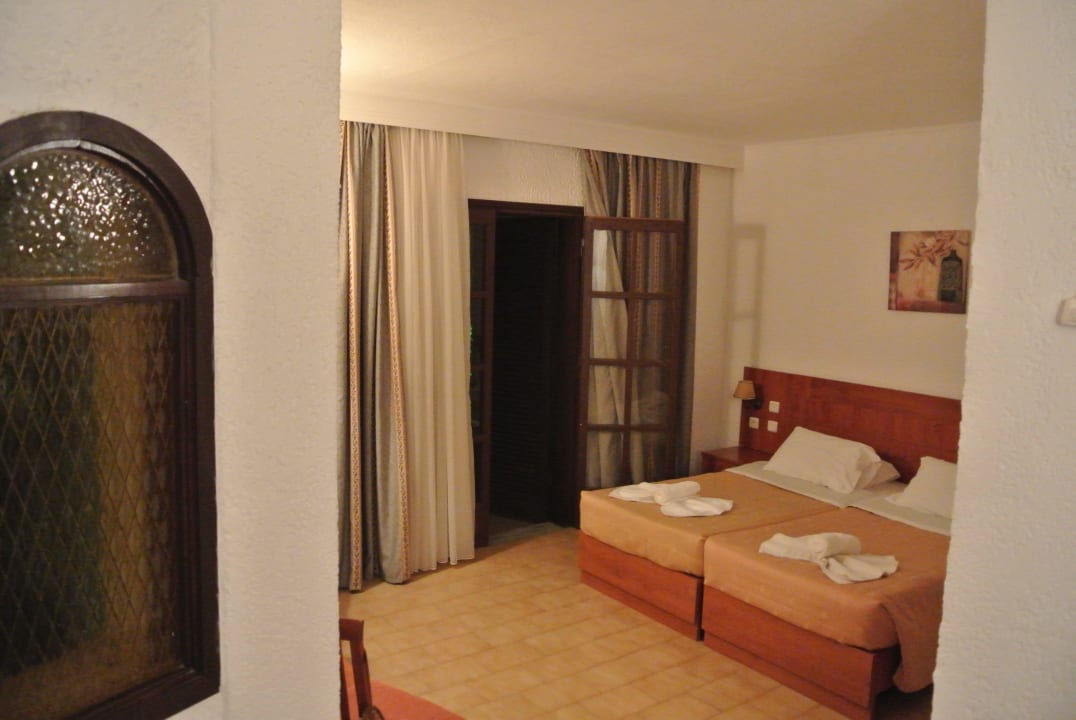 Номер Gaia Garden Hotel