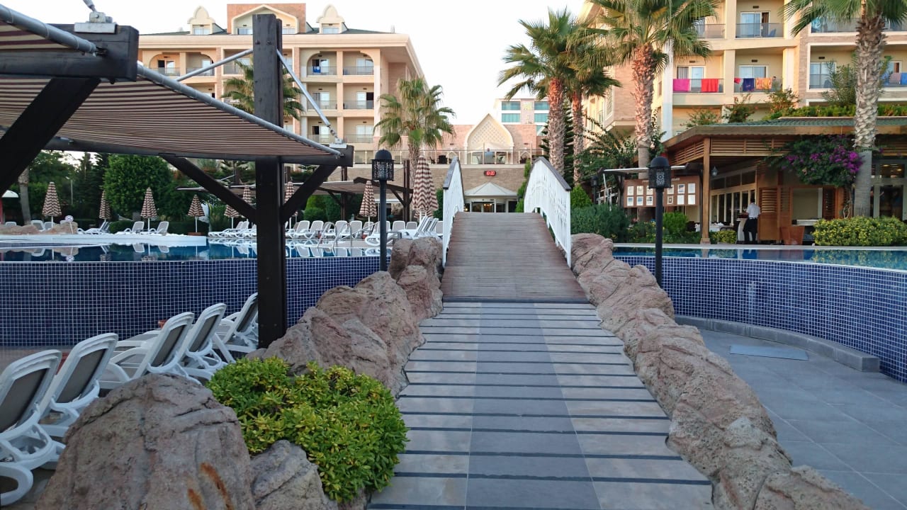 Weg richtung Strand Adalya Resort & Spa - Adults Only