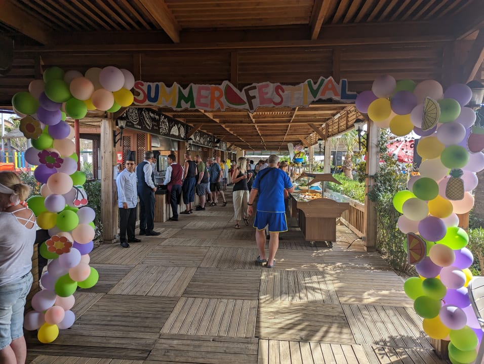 Gastro Side Royal Palace Hotel & Spa