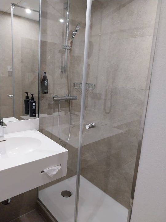 Zimmer H+ Hotel Köln Brühl