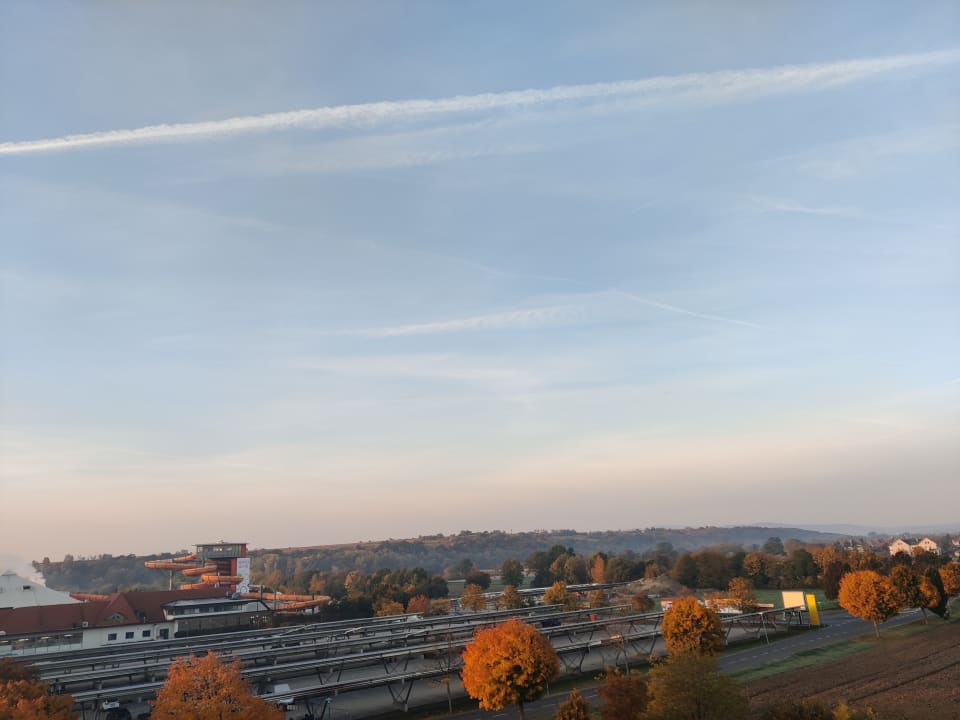 Ausblick All In Red Thermenhotel