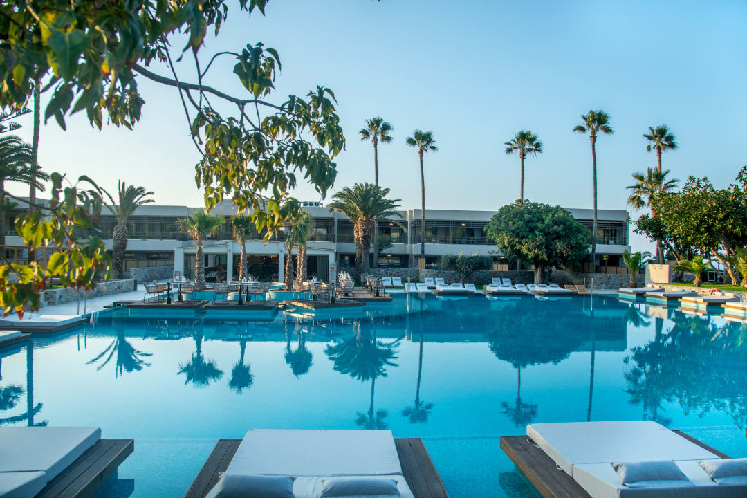 Pool KING MINOS RETREAT Resort & Spa