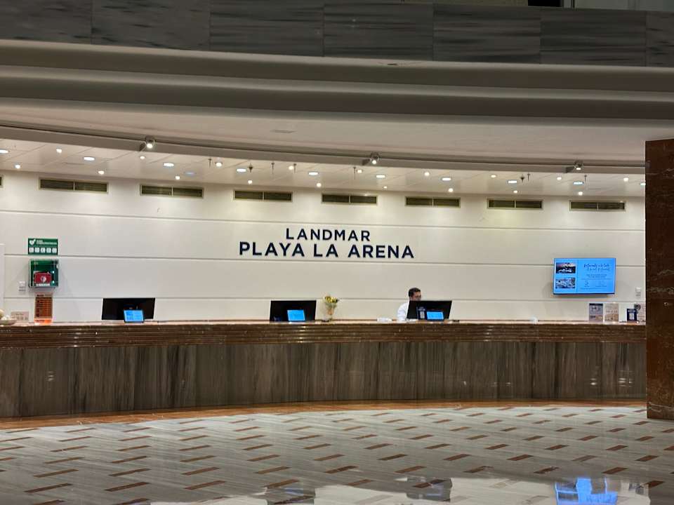 Lobby Landmar Playa La Arena