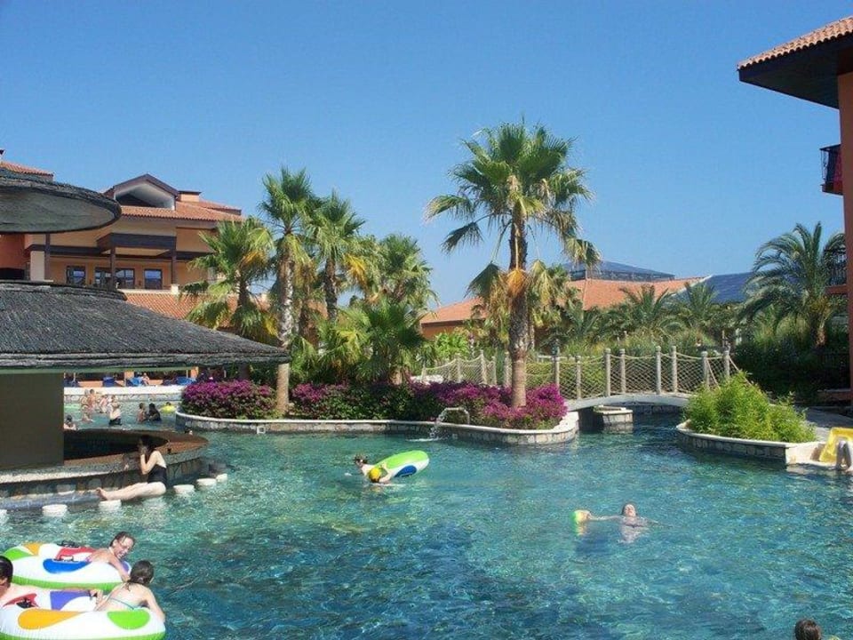 Tolle Poollandschaft Club Grand Aqua