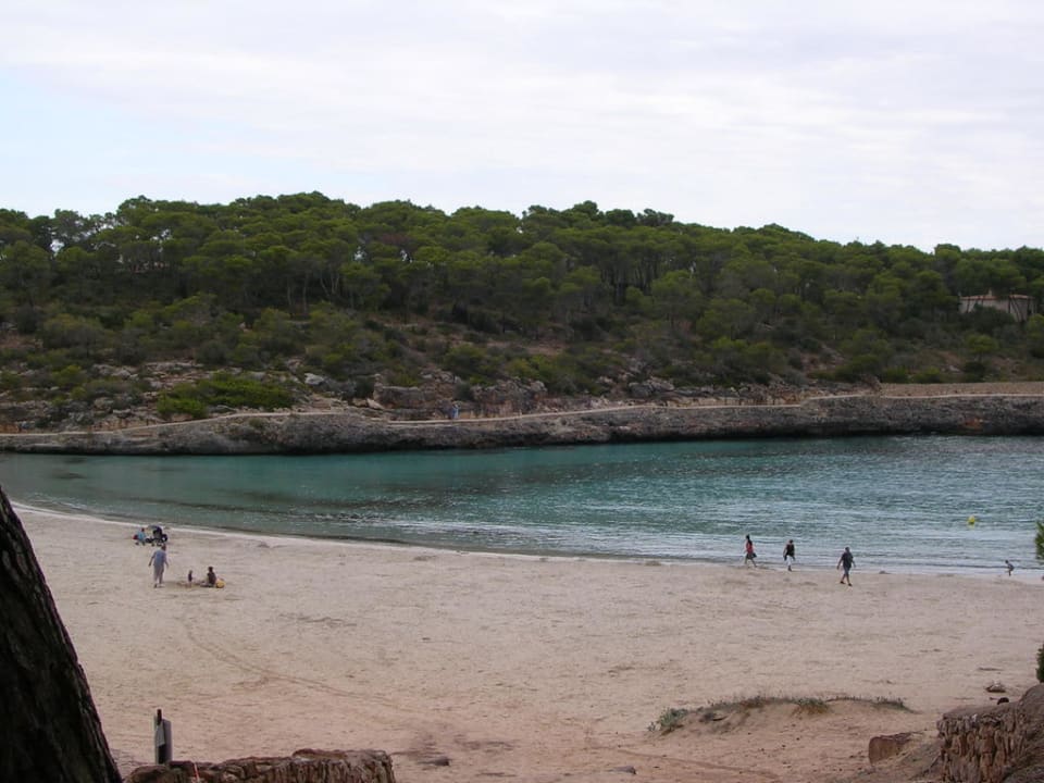 Zweiter großer Strand ca. 300m vom Hotel Hotel Playa Mondrago